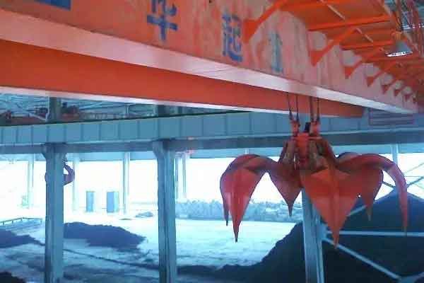 Overhead Crane for Garbage Treatment.jpg