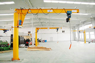 Column mounted jib crane