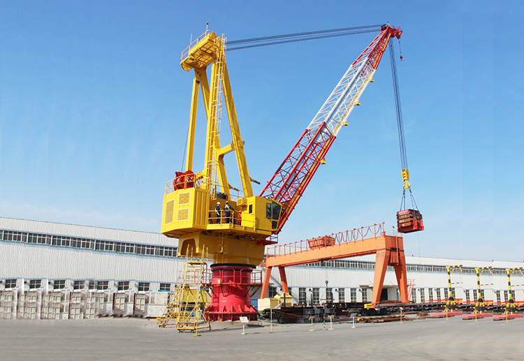 Kingpost crane